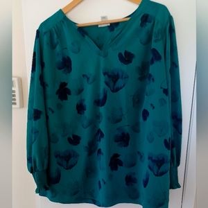 AVA & VIV floral blouse